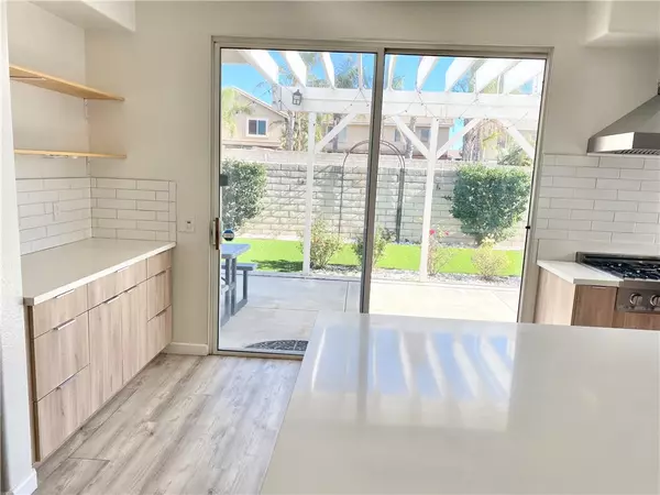 Fontana, CA 92336,5433 Grand Prix Court