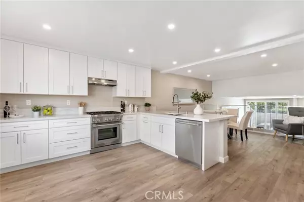 Woodland Hills (los Angeles), CA 91367,6240 Nita Avenue