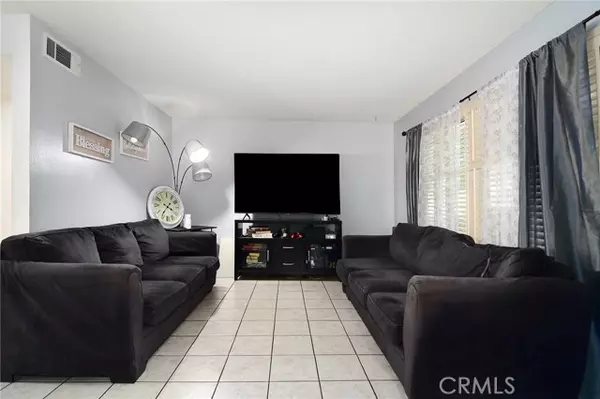 Sylmar (los Angeles), CA 91342,13475 Hubbard Street #31