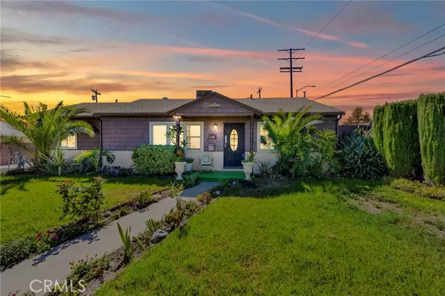 North Hollywood (los Angeles), CA 91605,8253 Beeman Avenue