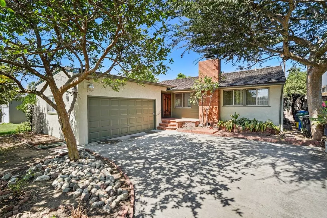 Sylmar (los Angeles), CA 91342,14335 Aztec Street