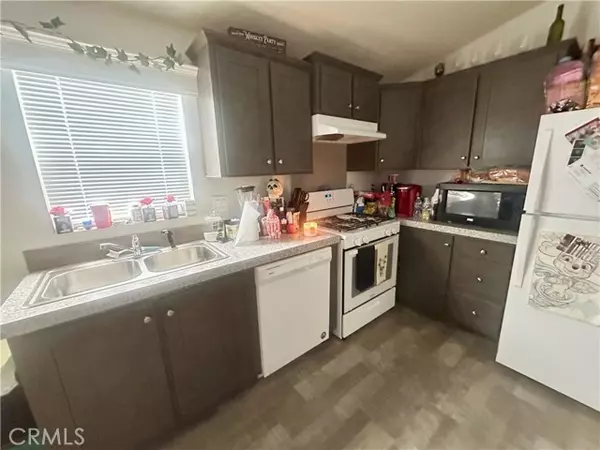 Needles, CA 92363,900 Coronado #76