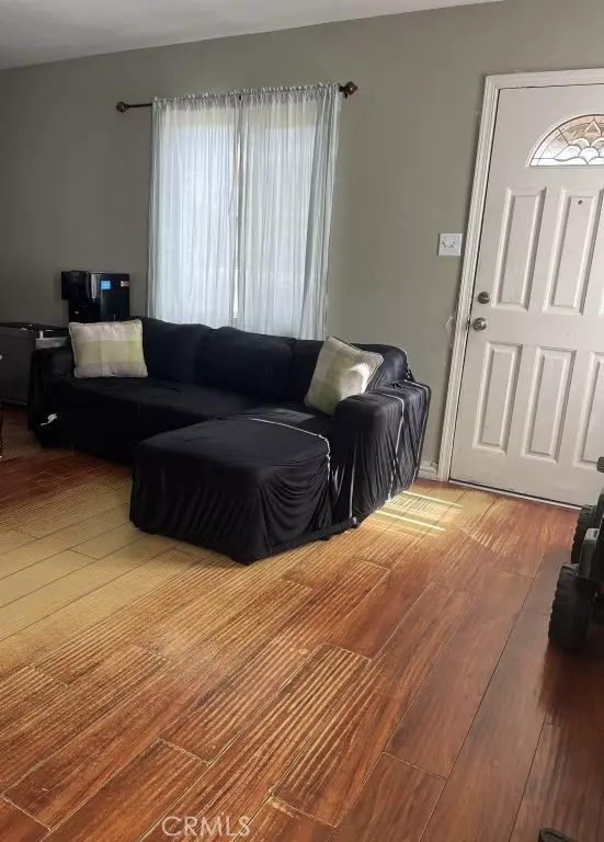 Pacoima (los Angeles), CA 91331,13039 Kelowna Street