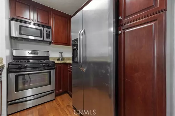 Woodland Hills (los Angeles), CA 91367,21450 Burbank Boulevard #203