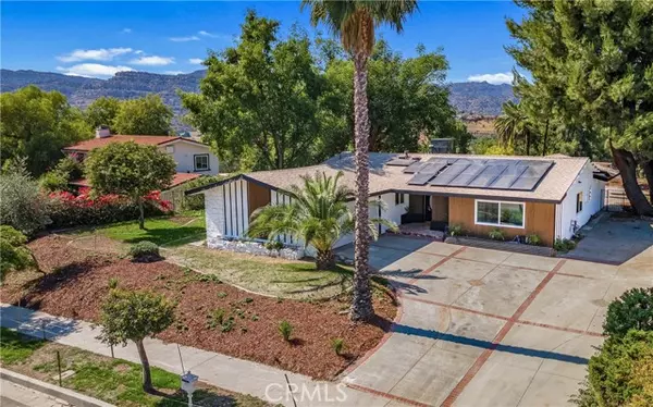 West Hills (los Angeles), CA 91304,22137 Gresham Street