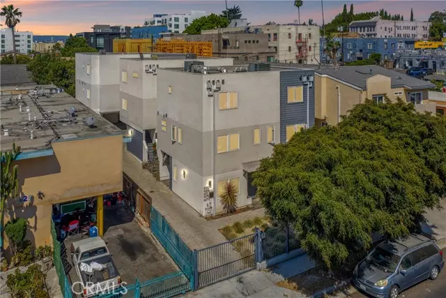 Los Angeles, CA 90004,635 N Harvard Boulevard