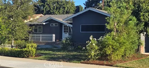 Canoga Park (los Angeles), CA 91304,22128 Burton Street