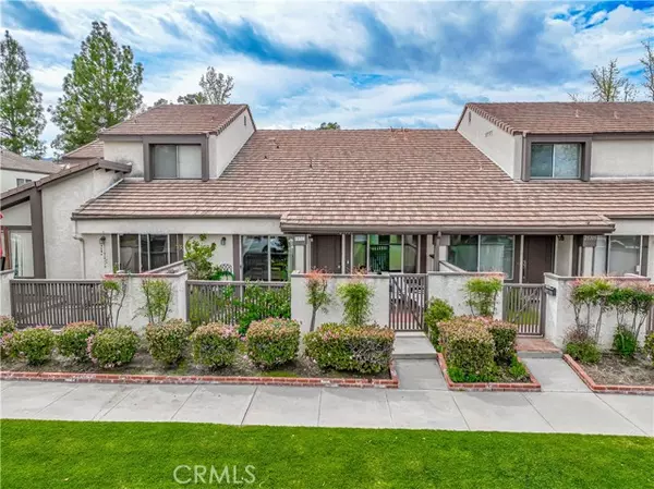 25713 Vista Fairways Drive, Valencia (santa Clarita), CA 91355