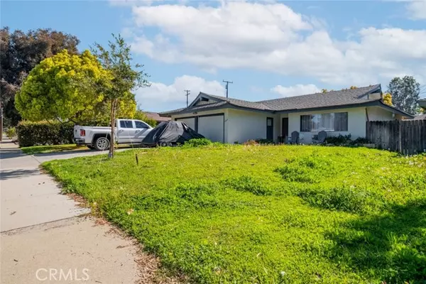 1934 Bobolink Way, Pomona, CA 91767