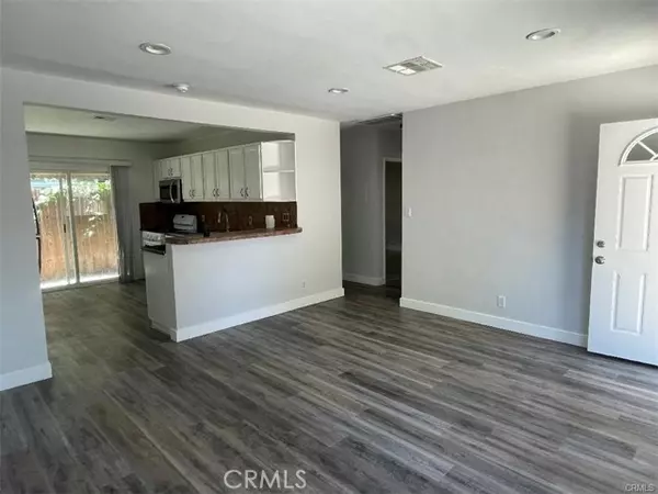 Woodland Hills (los Angeles), CA 91364,4975 Topanga Canyon Boulevard