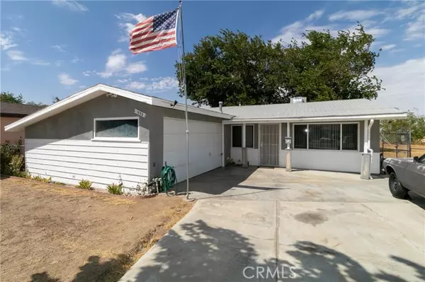 1055 E Avenue P5, Palmdale, CA 93550