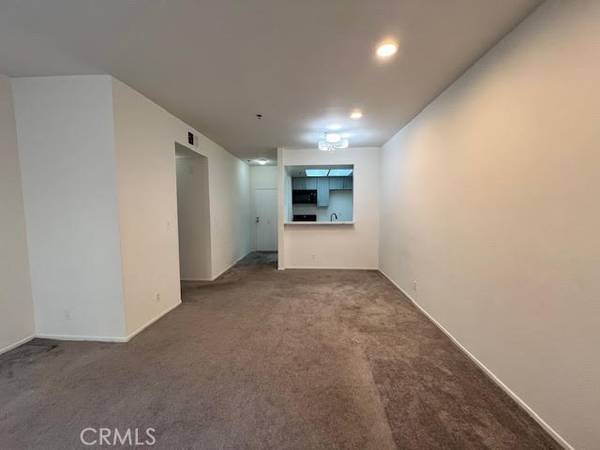 19350 Sherman Way #125, Reseda (los Angeles), CA 91335