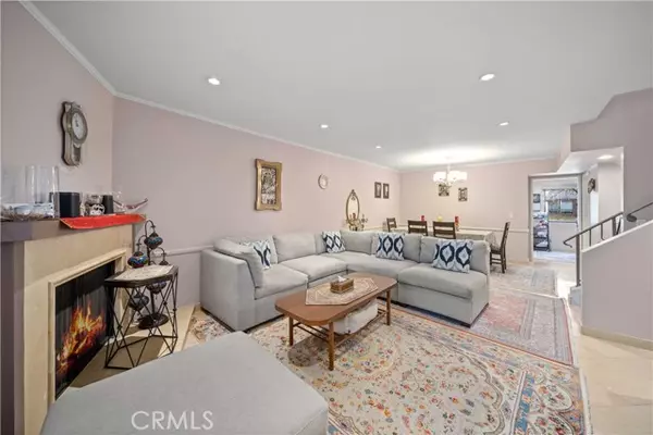 Woodland Hills (los Angeles), CA 91367,21930 Marylee Street #94