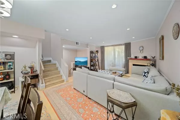 Woodland Hills (los Angeles), CA 91367,21930 Marylee Street #94