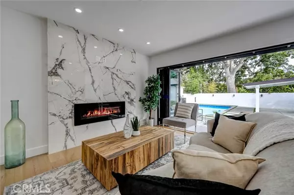 Studio City (los Angeles), CA 91604,12701 KLING