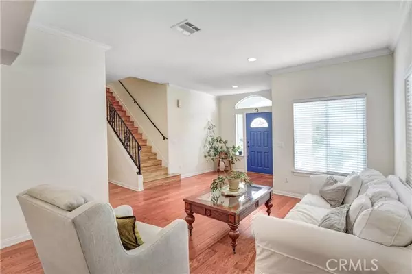 Northridge (los Angeles), CA 91325,17755 Merridy Street