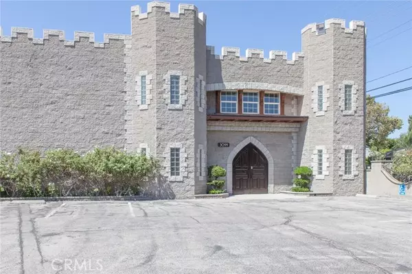 3099 N Lima Street, Burbank, CA 91504