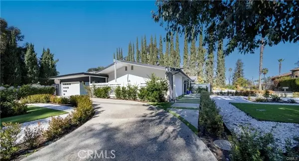 Woodland Hills (los Angeles), CA 91364,5105 Lubao Avenue