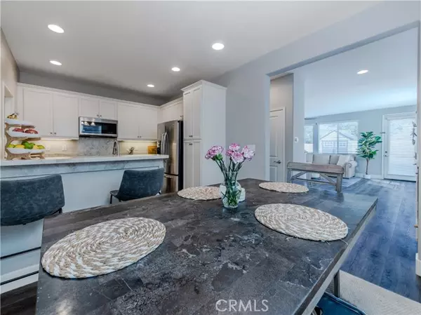 Saugus (santa Clarita), CA 91350,19451 Opal Lane