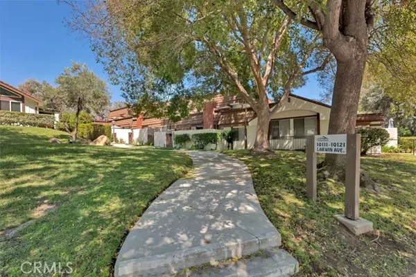 10121 Larwin Avenue #3, Chatsworth (los Angeles), CA 91311