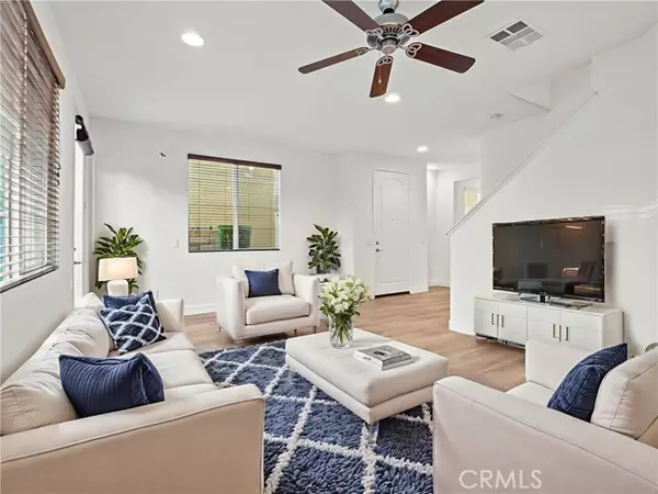 Saugus (santa Clarita), CA 91350,28448 Mirabelle Lane