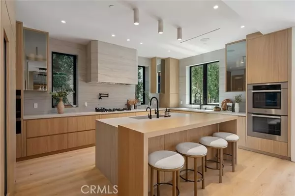 Santa Monica, CA 90402,528 Marguerita Avenue