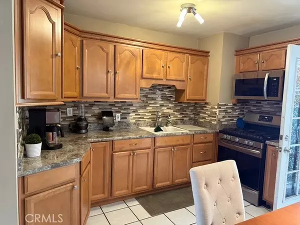 Sylmar (los Angeles), CA 91342,12796 Norris Avenue