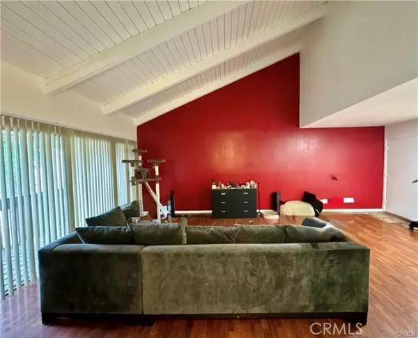 8601 International Avenue #271, Canoga Park (los Angeles), CA 91304