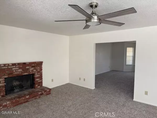 Lancaster, CA 93536,44128 Fine Circle