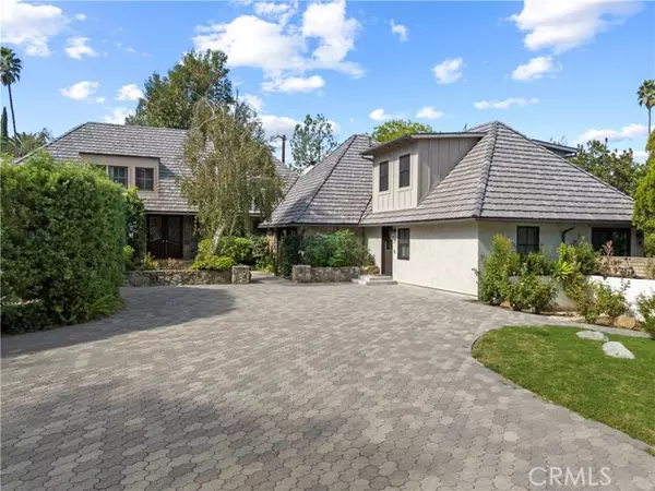 Woodland Hills (los Angeles), CA 91364,5200 Collier Place