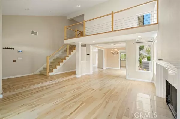 West Hills (los Angeles), CA 91307,7169 Castle Peak Drive