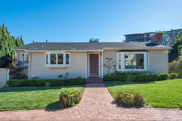 Los Angeles, CA 90068,7120 Pacific View Dr.