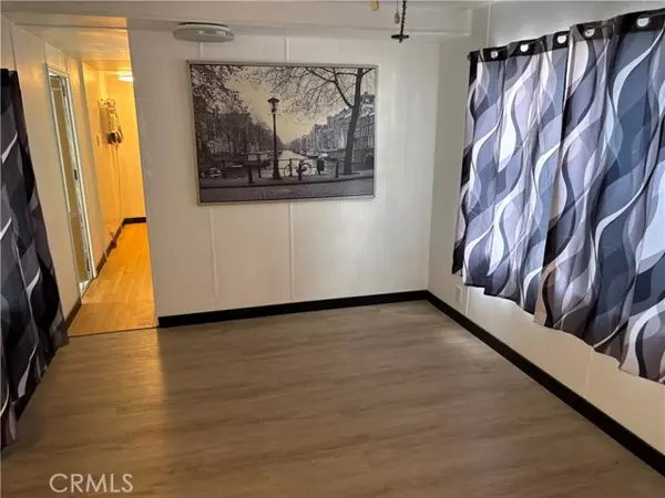 Sunland (los Angeles), CA 91040,10799 sherman grove