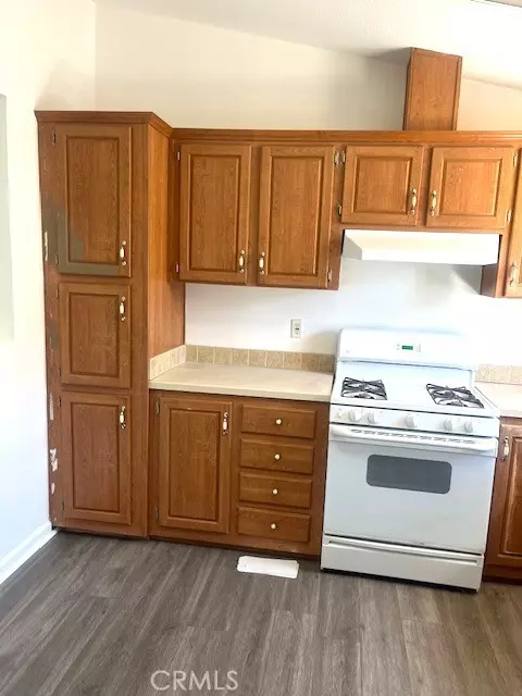 Van Nuys (los Angeles), CA 91405,7560 Woodman Pl Spc #73