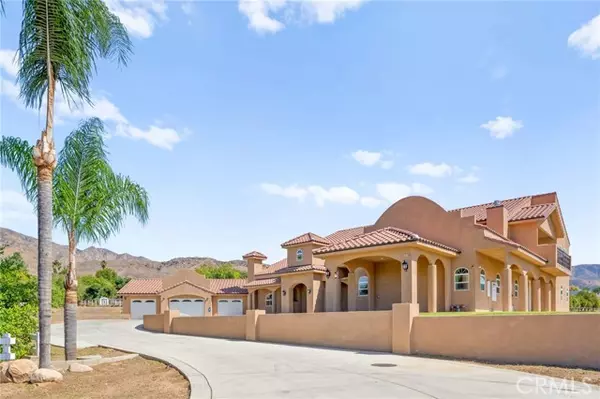 7419 Via Deldene, Highland, CA 92346