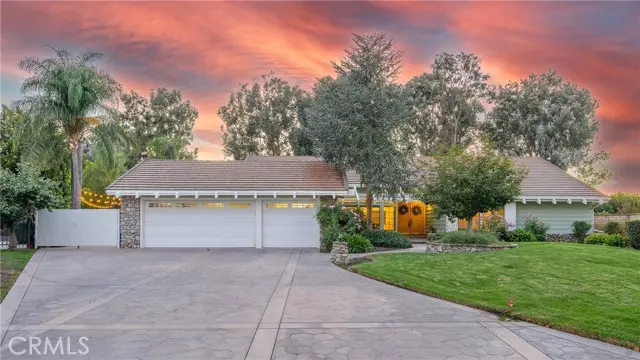 Simi Valley, CA 93065,304 Chelan