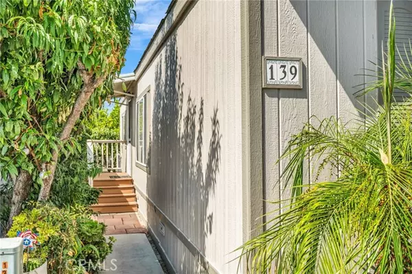 Canyon Country (santa Clarita), CA 91351,20401 Soledad Canyon #139