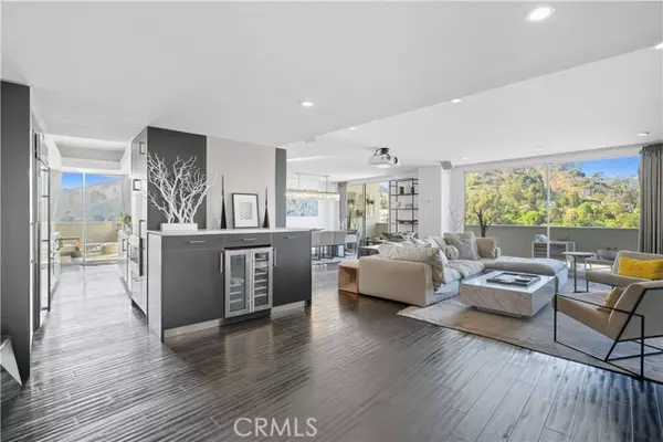 Los Angeles, CA 90046,7250 Franklin Avenue #1203