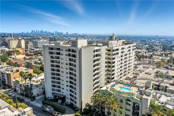 7250 Franklin Avenue #1203, Los Angeles, CA 90046