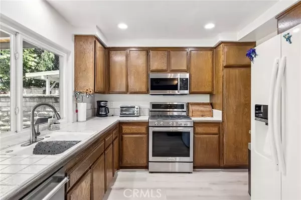 Saugus (santa Clarita), CA 91350,21827 Centurion Way