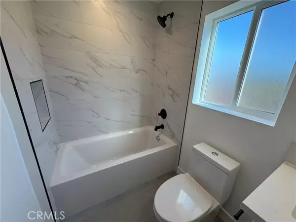 Van Nuys (los Angeles), CA 91401,14165 Calvert Street