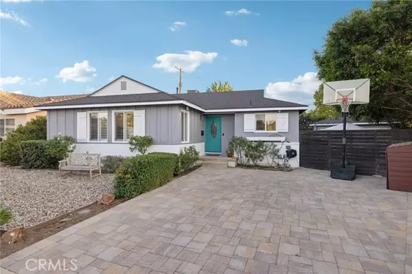 Los Angeles, CA 91406,17232 Elkwood Street