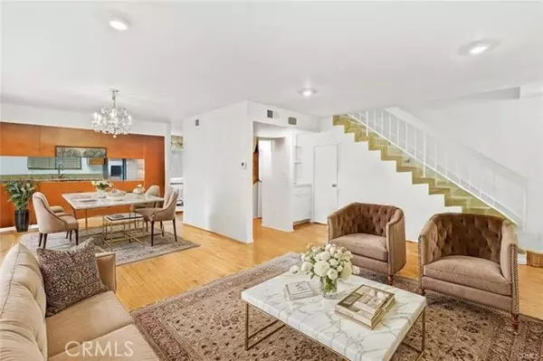 11952 Darlington Avenue #6, Los Angeles, CA 90049