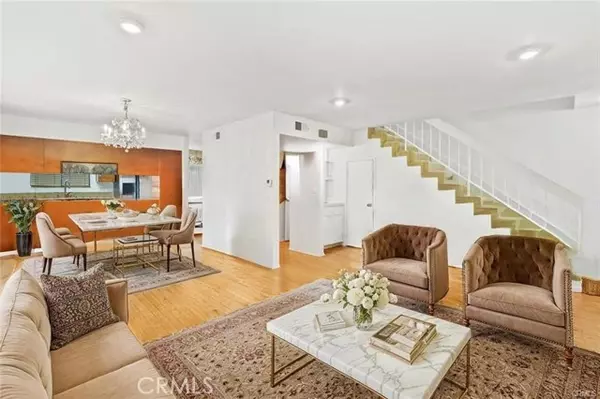 11952 Darlington Avenue #6, Los Angeles, CA 90049