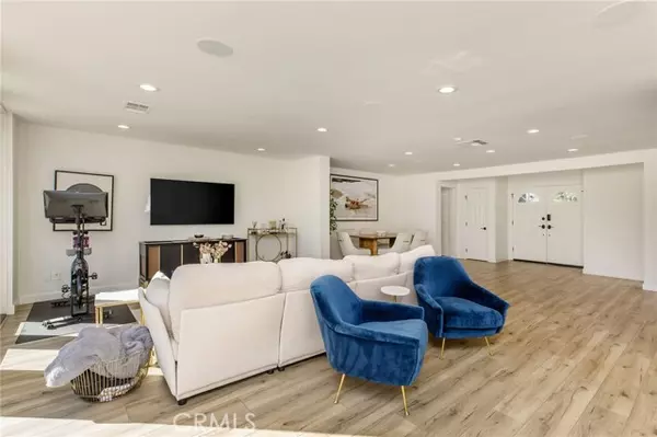 Granada Hills (los Angeles), CA 91344,16020 Celtic Street