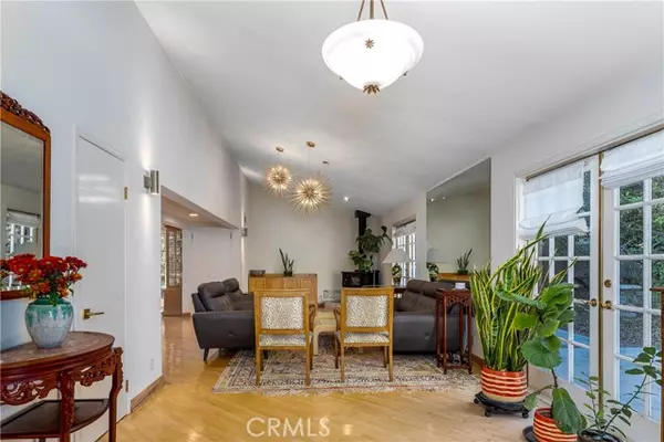 Tarzana (los Angeles), CA 91356,5828 Calvin