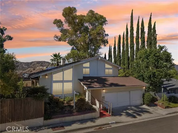 West Hills (los Angeles), CA 91304,8935 Moorcroft