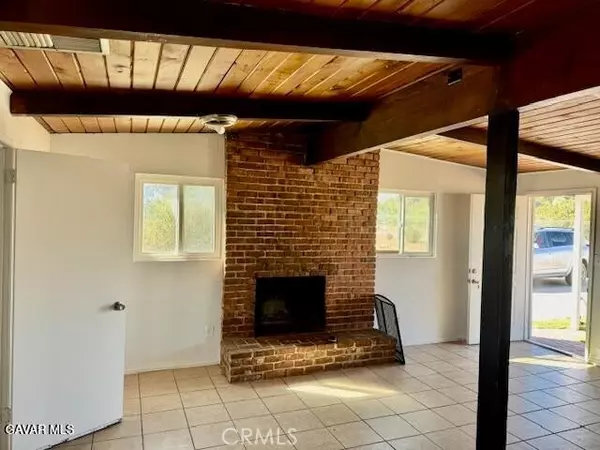 Palmdale, CA 93551,39834 W 16th