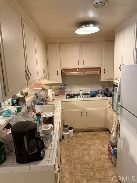 Northridge (los Angeles), CA 91325,9930 Aldea Avenue