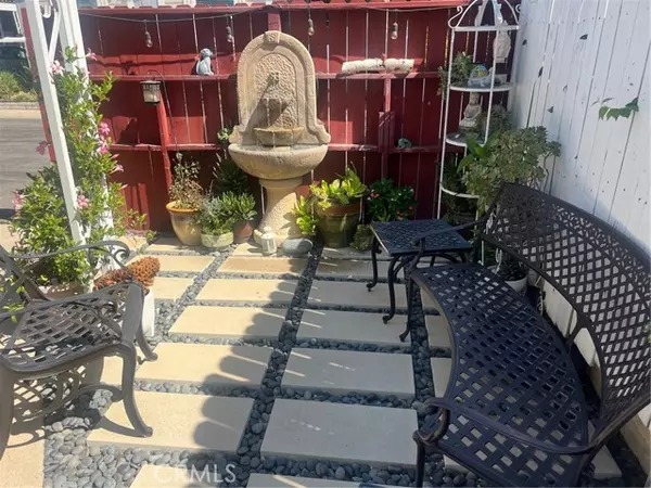 Chatsworth (los Angeles), CA 91311,21001 Plummer Street #106